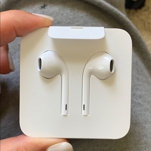 Apple iPhone headphone